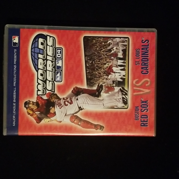 7 used DVD's and one used VHS Spider Man, Rats, Hang Over 1 and 2 and more... - Picture 11 of 11